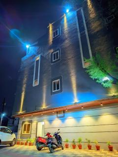 AVR Hotel - 6