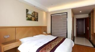 GreenTree Inn Jiangsu Wuxi Huishan High-Speed Rail Qianzhou Chongwen Road Business Hotel - Wuxi - 3