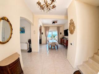 Grand Family Villa by the Sea - 5