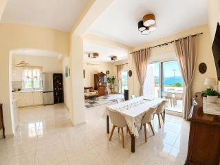 Grand Family Villa by the Sea - 0