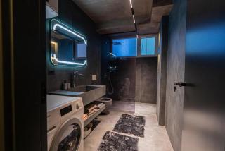Luxury City Center Apartment - 3