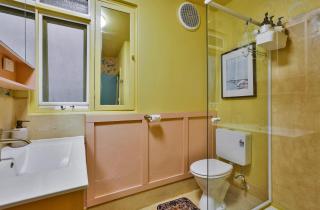 3BR Coastal Home with Parking, Workspace, WiFi - Melbourne - 3