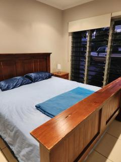 Tropical Hideway - Cozy room and pool access - 1