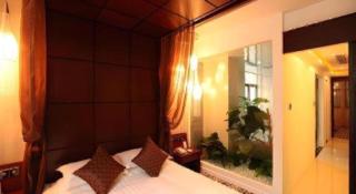 Elegance Bund Hotel - 1