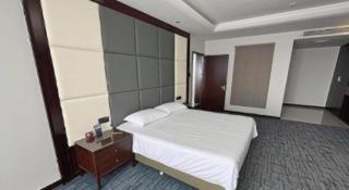 Inner Mongolia XingTai Phoenix Hotel - 4