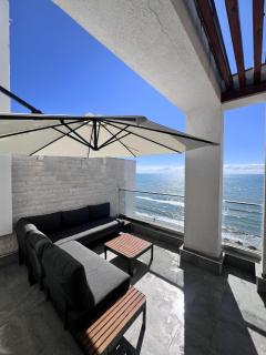 Luxury Penthouse with Full Sea View - 8