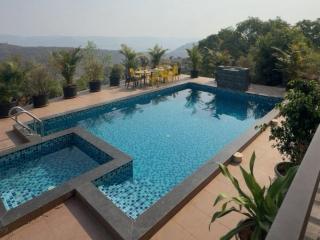 Navishka'S Villa - 8