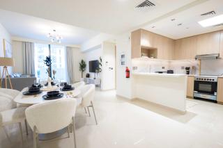 Luxury Waterfront 1BR with Direct Beach Access By Island Properties - 9