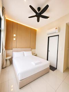Love Nest Space Residency With Seaview - 4