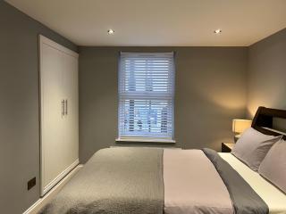 Lovely 1 bedroom flat High Barnet 3 mins away - 8