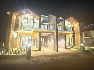 Woods - Luxurious Villas - 9