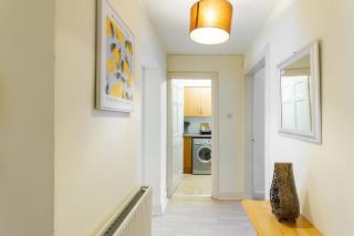 Charming 2BD Flat 10 Minutes to Edinburgh Castle - Edinburgh - 1