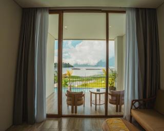 Tribhuwana Padma Lake Resort - 6