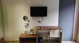 Jin Hotel - 1