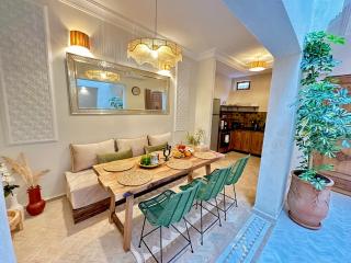 Riad Daniya 3 Bedroom Riad Near Jemaa el Fna - Marrakesh - 8