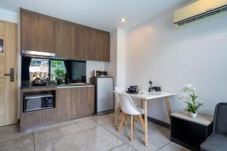 Effortless Swim-Out Living in Nai Harn at Utopia UTL A105 - 5