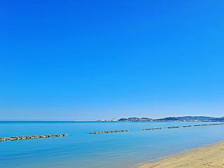 Fronte Mare Riviera del Conero, Wi-Fi gratuita, 3 camere, 10 letti, - 6