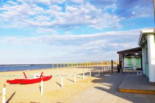 Fronte Mare Riviera del Conero, Wi-Fi gratuita, 3 camere, 10 letti, - 0