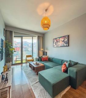Luxury Apartment in Taksim w Pool, Gym, Balcony - 0