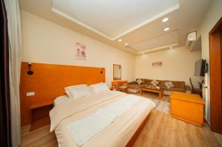 The Home Dreamland - 1
