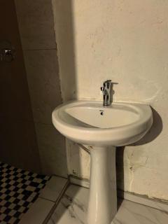 GLESTER GUEST HOUSE - 5