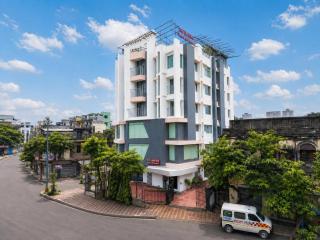 The Universe Hotel & Banquet - 0