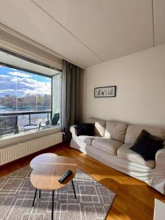Kotimaailma Apartments - saunallinen kaksio koskinäkymällä - Verstaankatu - 8