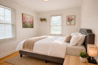 Bluebird Homestay Single-Level Home, 5 Min to Mayo - 7