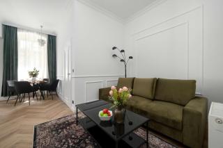 Komfortowy Apartament Blisko Kolejkowa we Wrocławiu by Noclegi Renters - 0