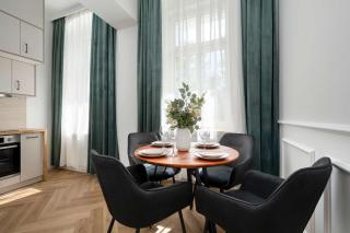 Komfortowy Apartament Blisko Kolejkowa we Wrocławiu by Noclegi Renters - 2