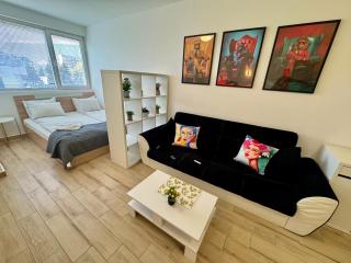 Joyful Studio 2 by BulgarianHomes - 2