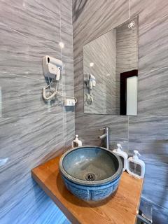 Zay Riverside House - 7