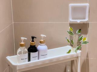 Madison Park Family Apartment by HOST JESS - 3