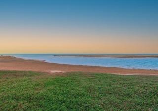Premium 2BR in Fanadir Bay El Gouna Lagoon & Sea Views - 3