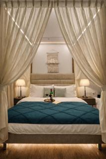 Luxury Urban Nest by Noir Haus - 6