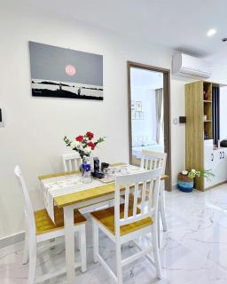 Vinhomes Grand Park 2BR Apartment Spacious Affordable Stay - 4