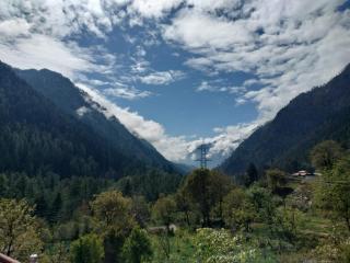 Tabassum guest house and cafe - 4
