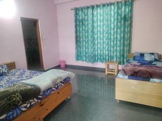 Tabassum guest house and cafe - 3