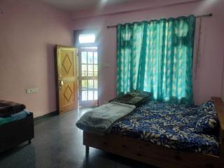 Tabassum guest house and cafe - 2