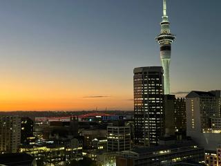 Skytower View 2 Bedroom Apartment Auckland CBD - 9