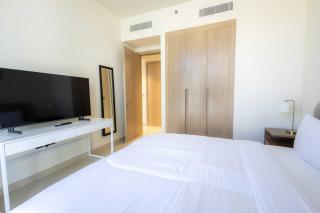 Coastal Retreat Sea View 1BR near Private Beach by Island Properties - 3