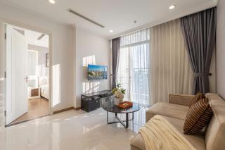 Luxury high-end apartments at Landmark Vinhome - 2