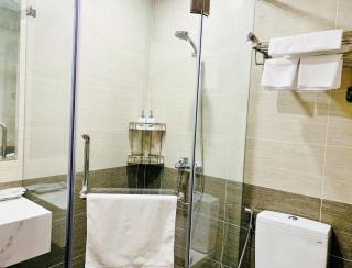 Vinhomes Grand Park 2BR Apartment Ideal for Remote Work - 1