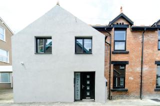 James Court Llandudno Luxury Apartment 2 & Parking - 9