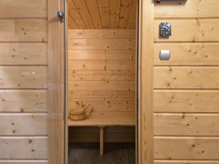 LK Folk Chalet dom z jacuzzi, sauną i dużym ogrodem w Pieninach - 8
