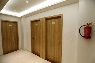 Nova Yashraj Hotel - 1