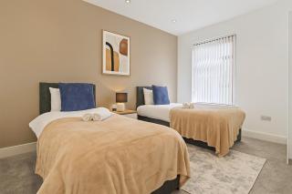 Charming House - Sleeps up to 7 - Free Parking, Fast Wifi and Smart TV by Yoko Property - 9