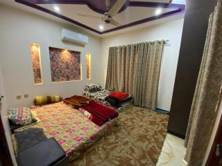 Comfort cozy Full House in Multan - 4