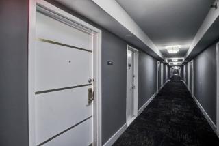 Huge 2BD Condo With Beach Service 720 - 1