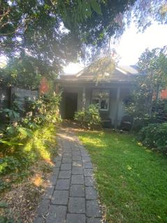 Charming Edwardian Cottage Prime Hawthorn Location - 7